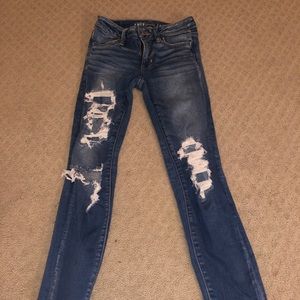 American Eagle high wasted ripped jeggings